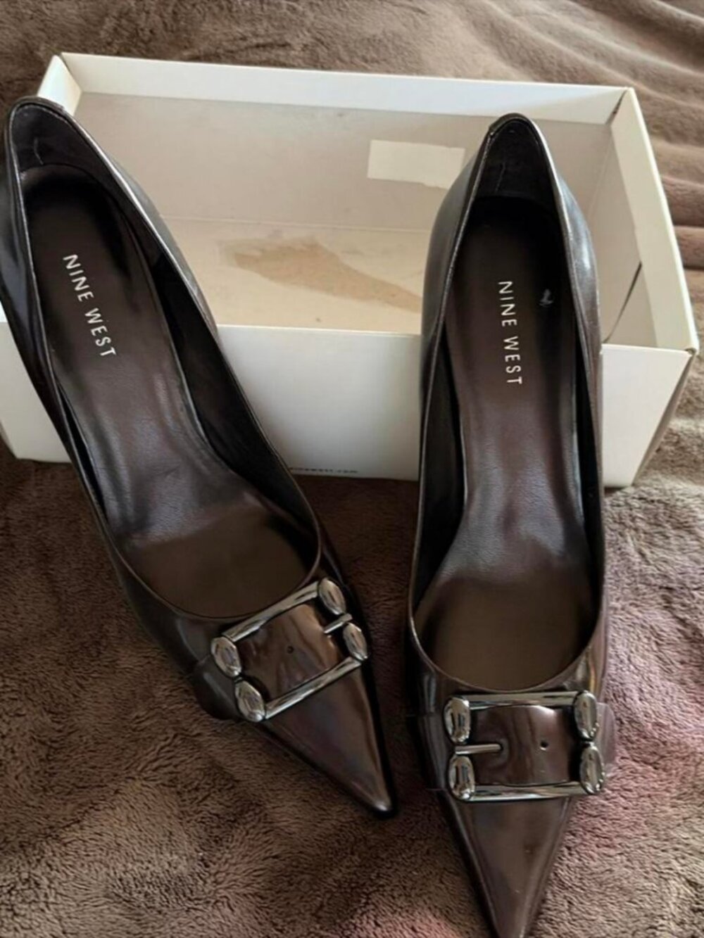 Nine West Women's Brown Courts